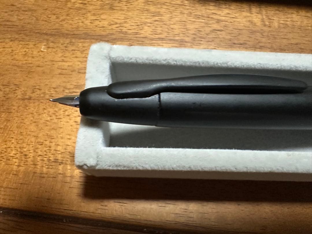 PILOT キャップレス マットブラック EF 2024購入