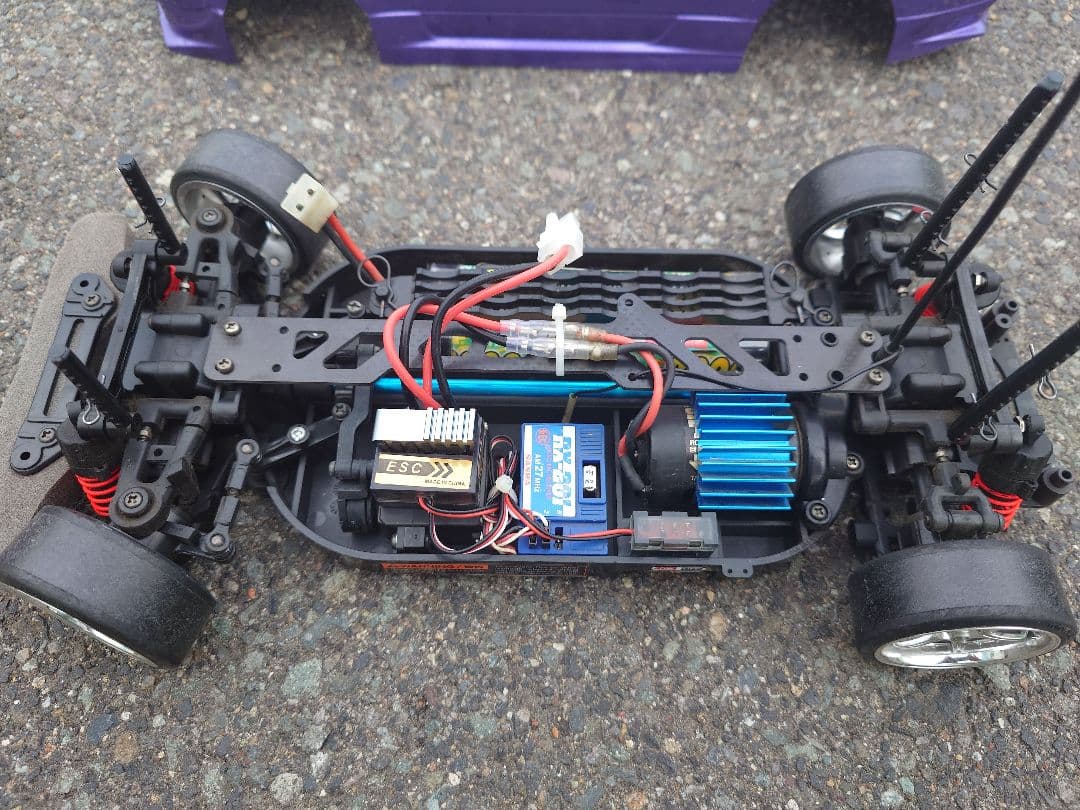 1/10 タミヤ 4WD電動カー ドリフト即走行可