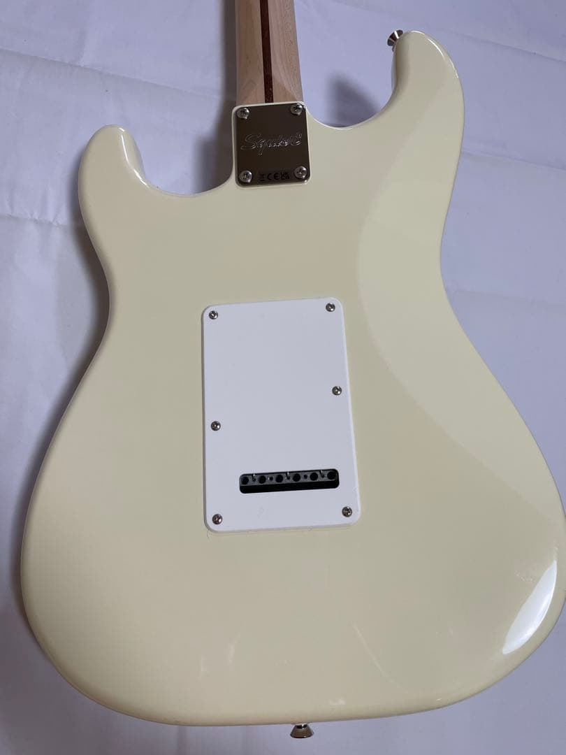 Squier スクワイヤー　ストラトキャスター　エレキギター