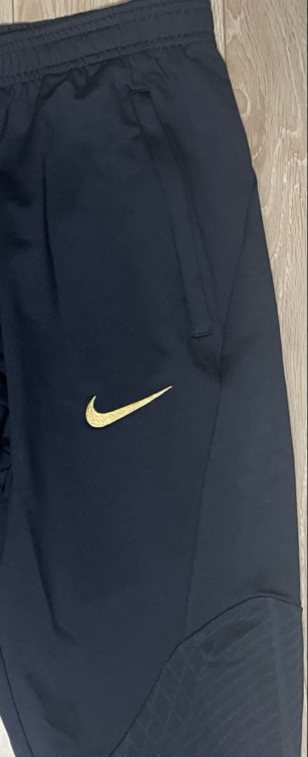NIKE チェルシー　トラックパンツ　トレーニングパンツ　ジャージ　新品