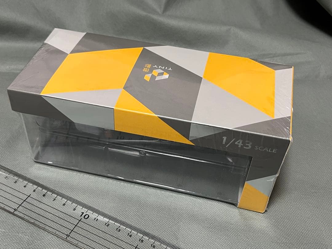 【未開封】希少品　1/43 タイニー TINY 日野300 積載車 レッカー車