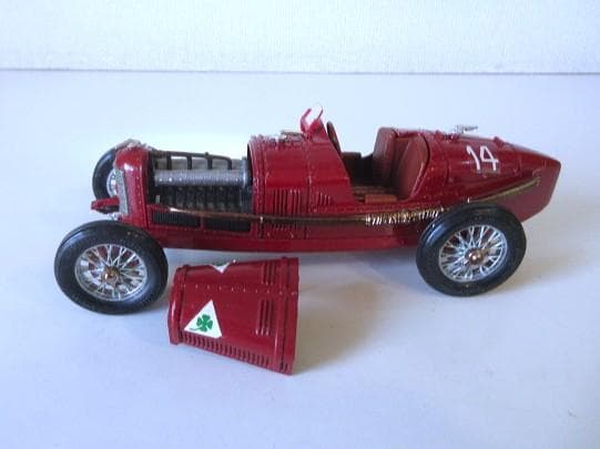 特価 Mebe Toys 1/24 アルファロメオ Grand Prix P2