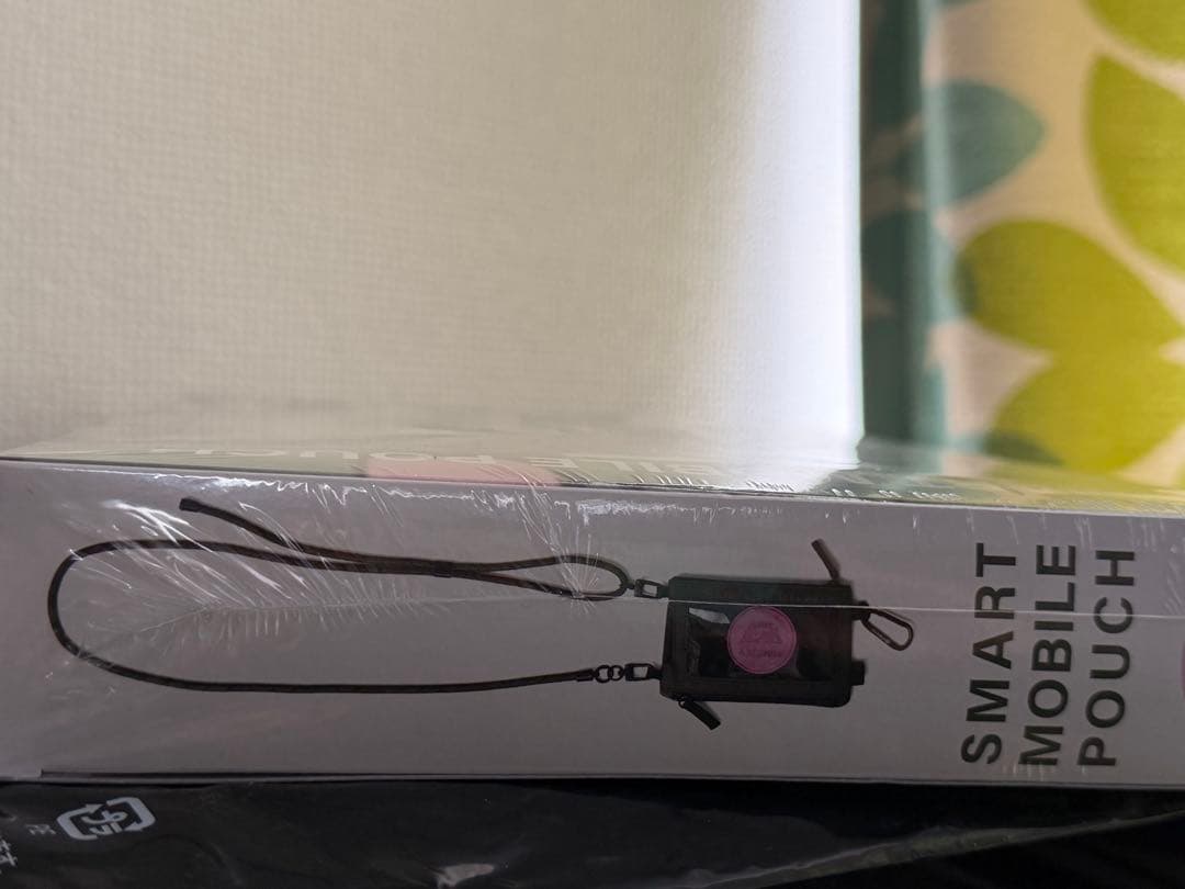 機動戦士ガンダム　SMART MOBILE POUCH 量産ザク仕様