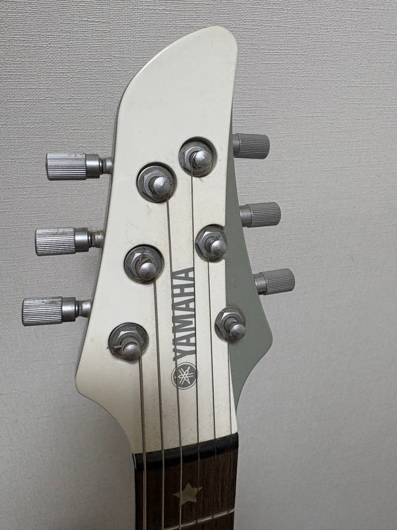 Yamaha RGXA2 RGX-A2 ホワイト　エレキギター