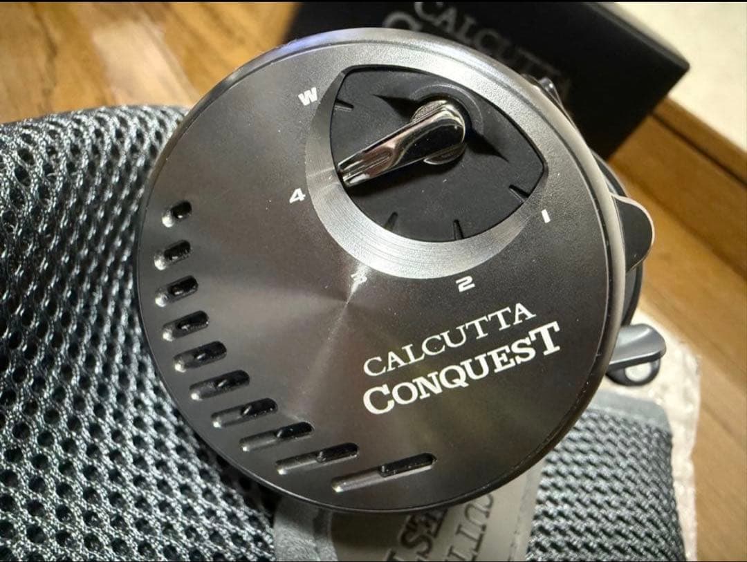 シマノ カルカッタコンクエストDC201 HG 左 SHIMANO ベイトリール