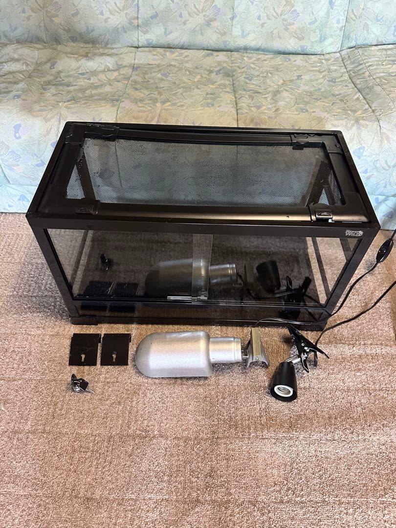 パンテオン4535 ライト ソケット 2個付き 爬虫類 小動物 ケージ　鍵あり