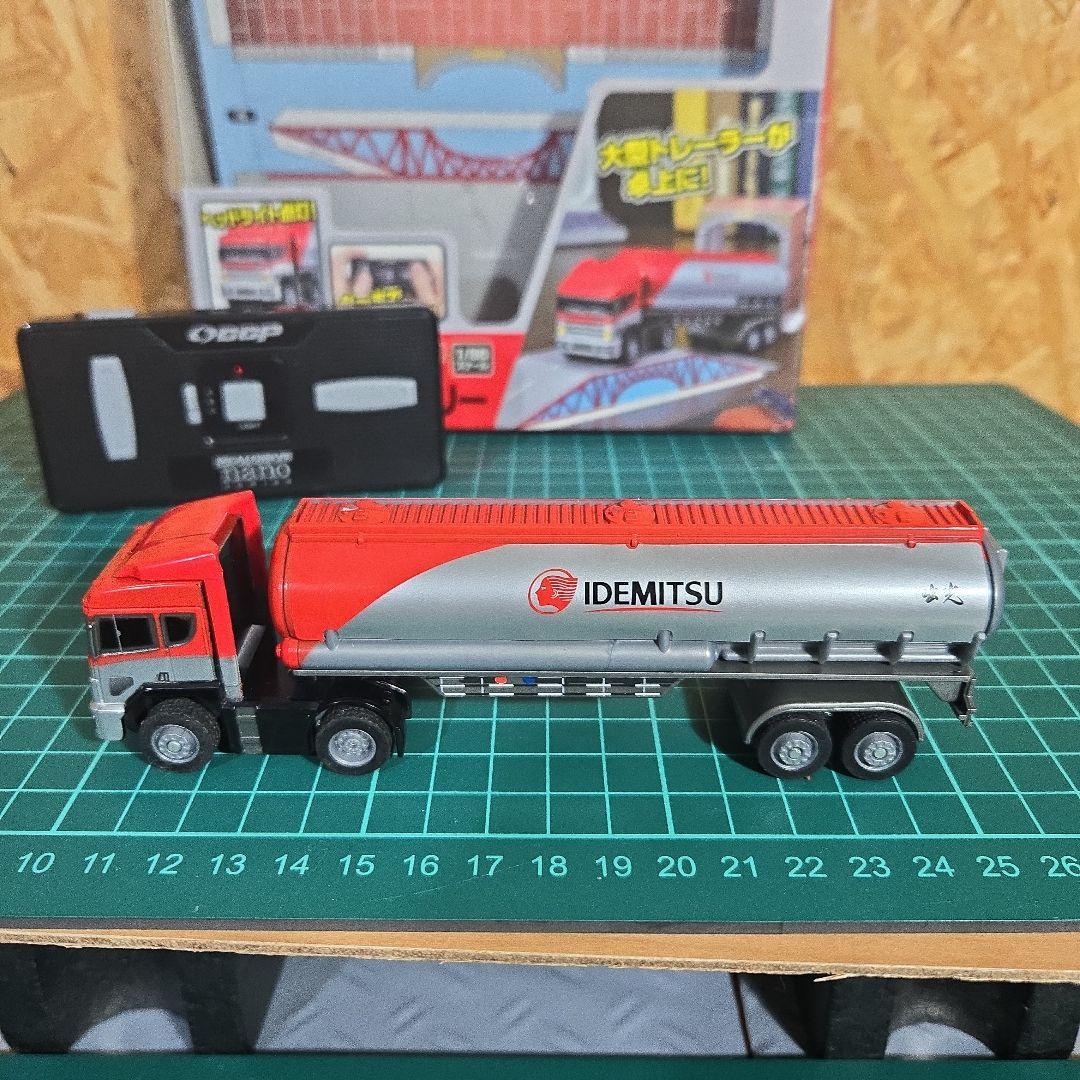 IDEMITSU 1/86 タンクローリー ラジコンREALDRIVEnano