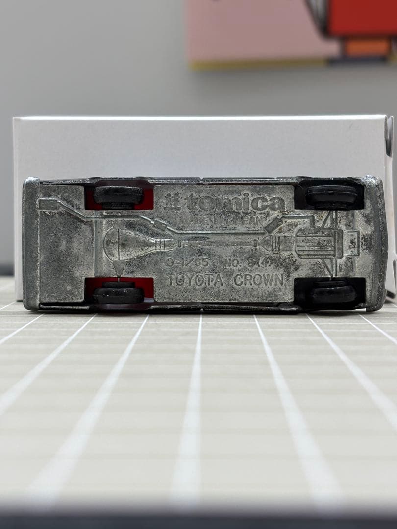 トミカ　黒箱　4　トヨタクラウンパトロールカー　日本製
