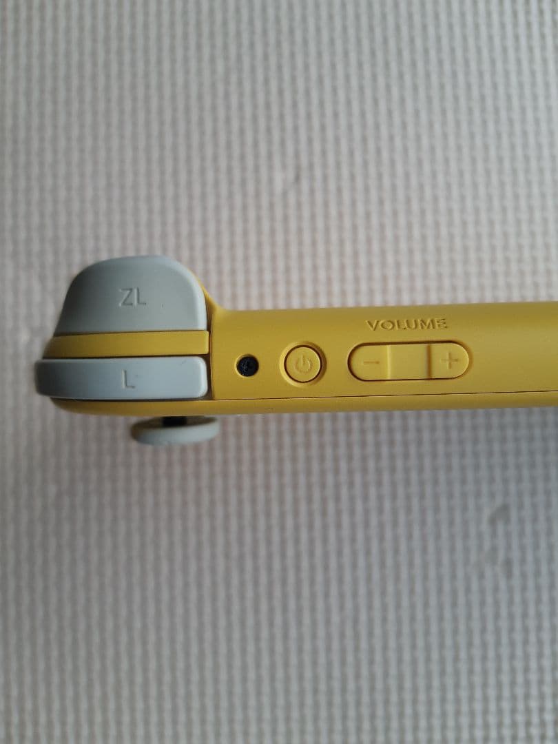 ジャンク　Nintendo Switch Lite イエロー　本体