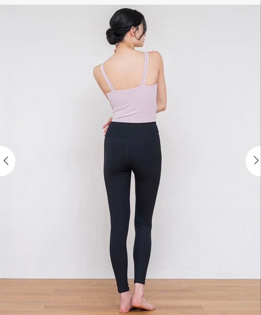 sukara ショートクロスキャミソール＆レギンスセット