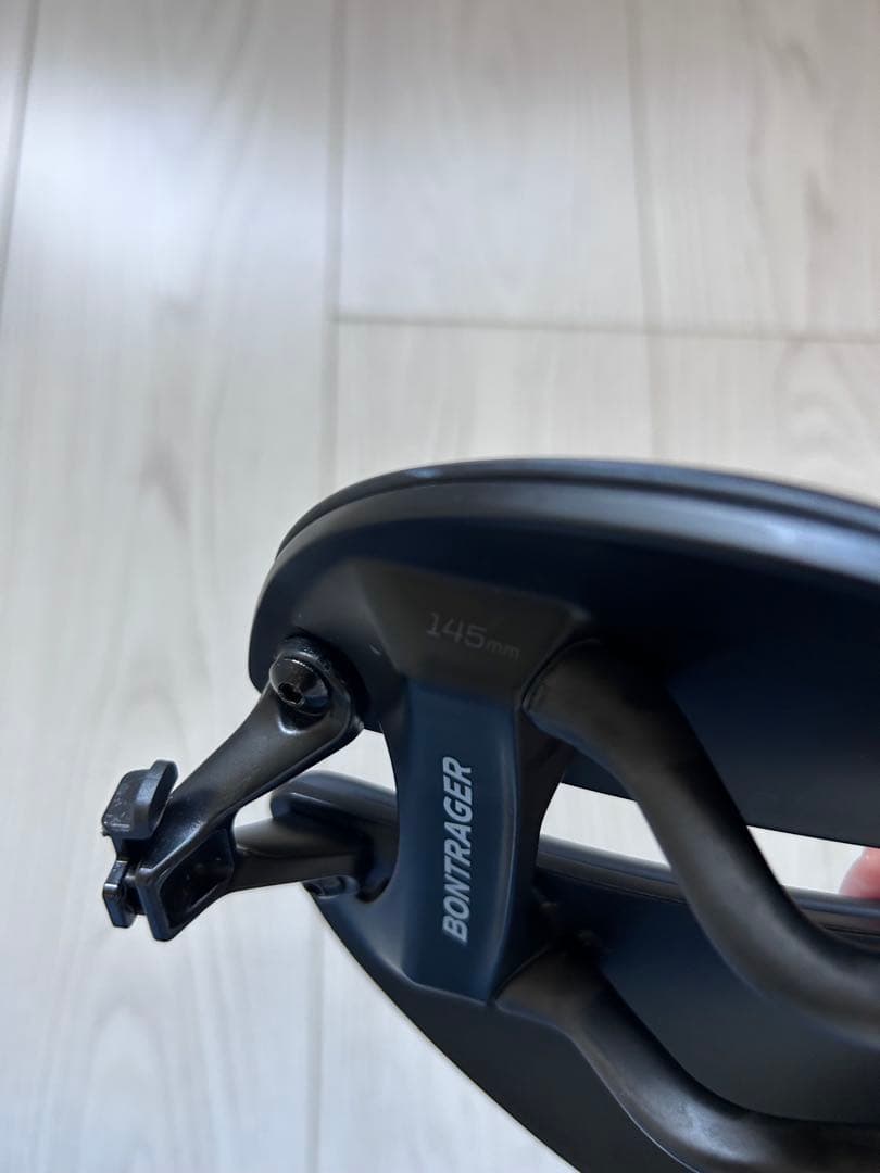 h*i様 BONTRAGER AEOLUS PRO 145mm カーボンレール