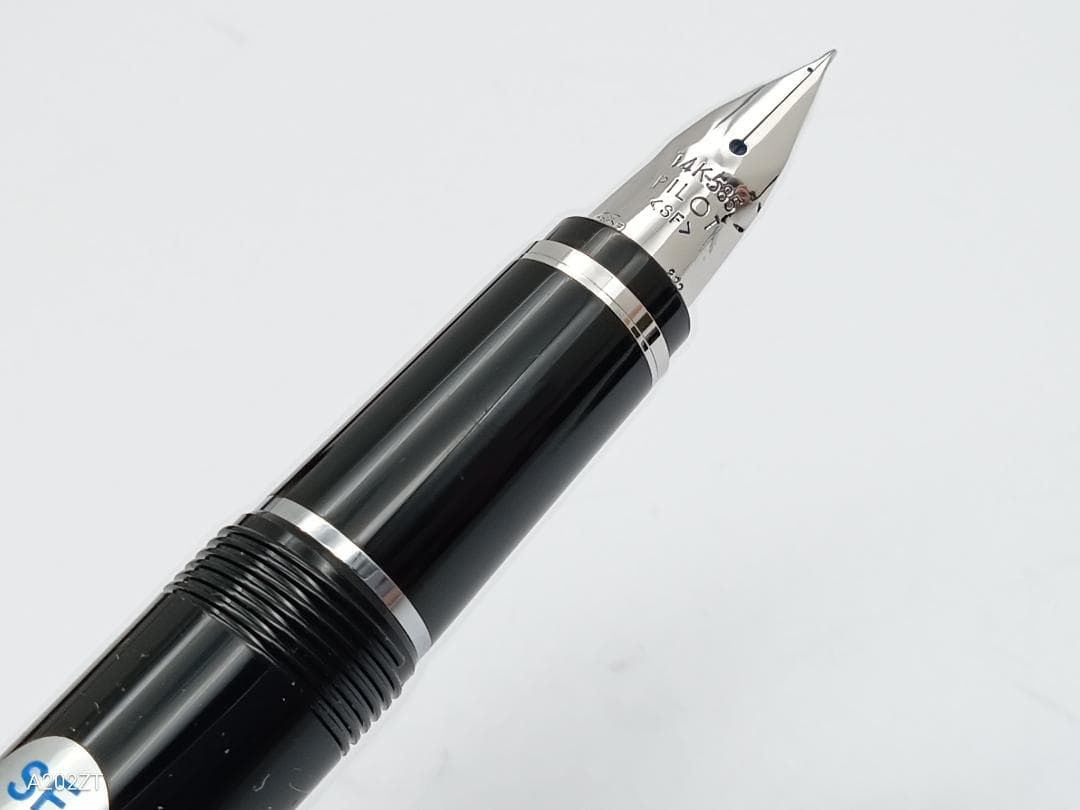 未使用　万年筆　PILOT パイロット　 SF 細字 14Kペン先