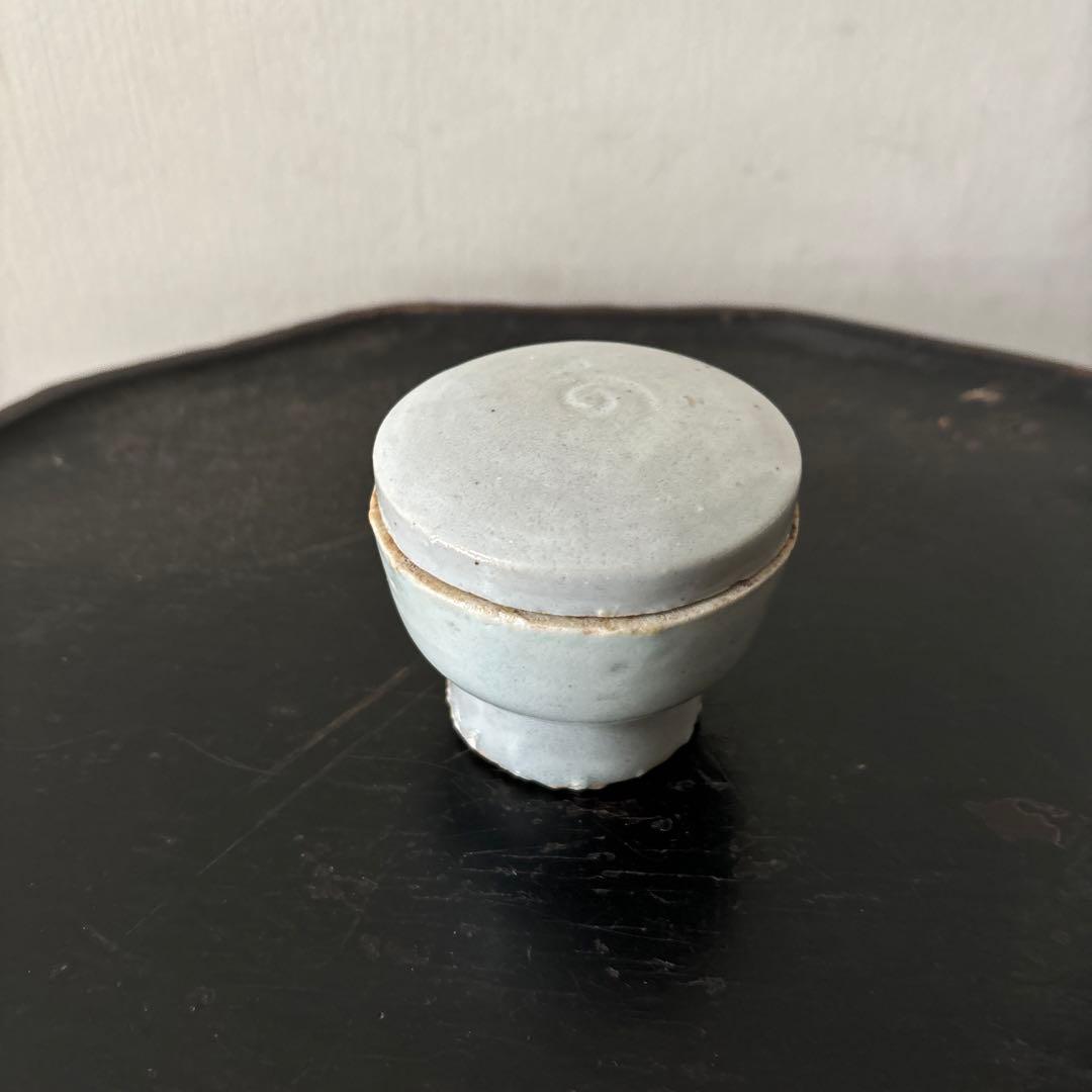 李朝白磁盒子　朝鮮古美術　合子 蓋物　古道具　アンティーク　骨董　韓国古民芸