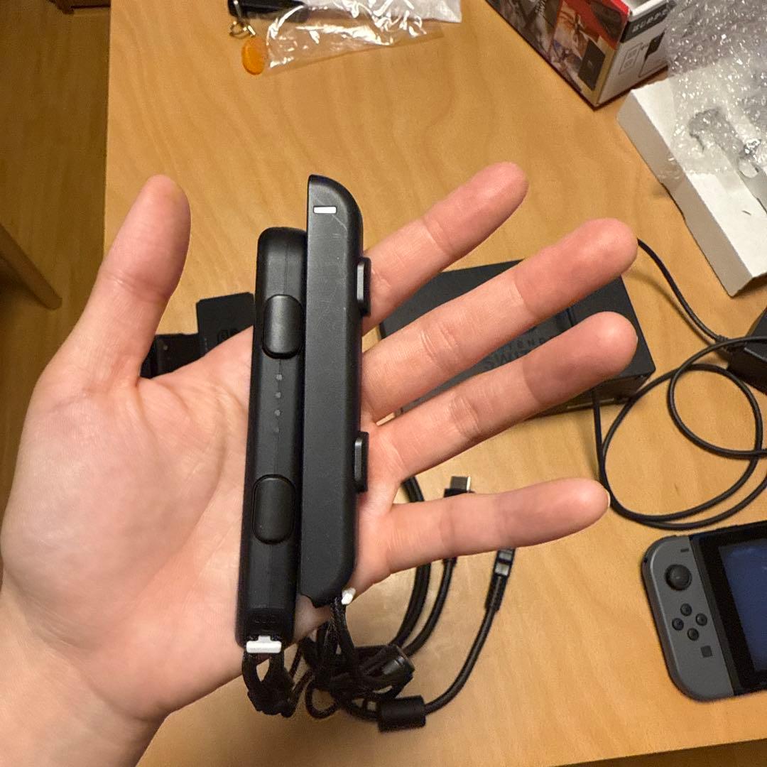 倫*也様 Nintendo Switch ニンテンドースイッチ　本体