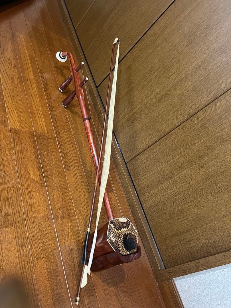 二胡 ケース付き 木製 赤茶色