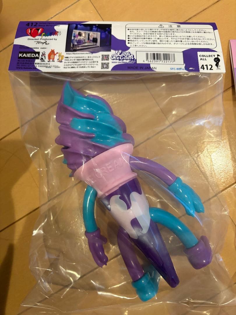 FLAVORS リリーズアイスクリームコラボ　フィギュア 2体セット