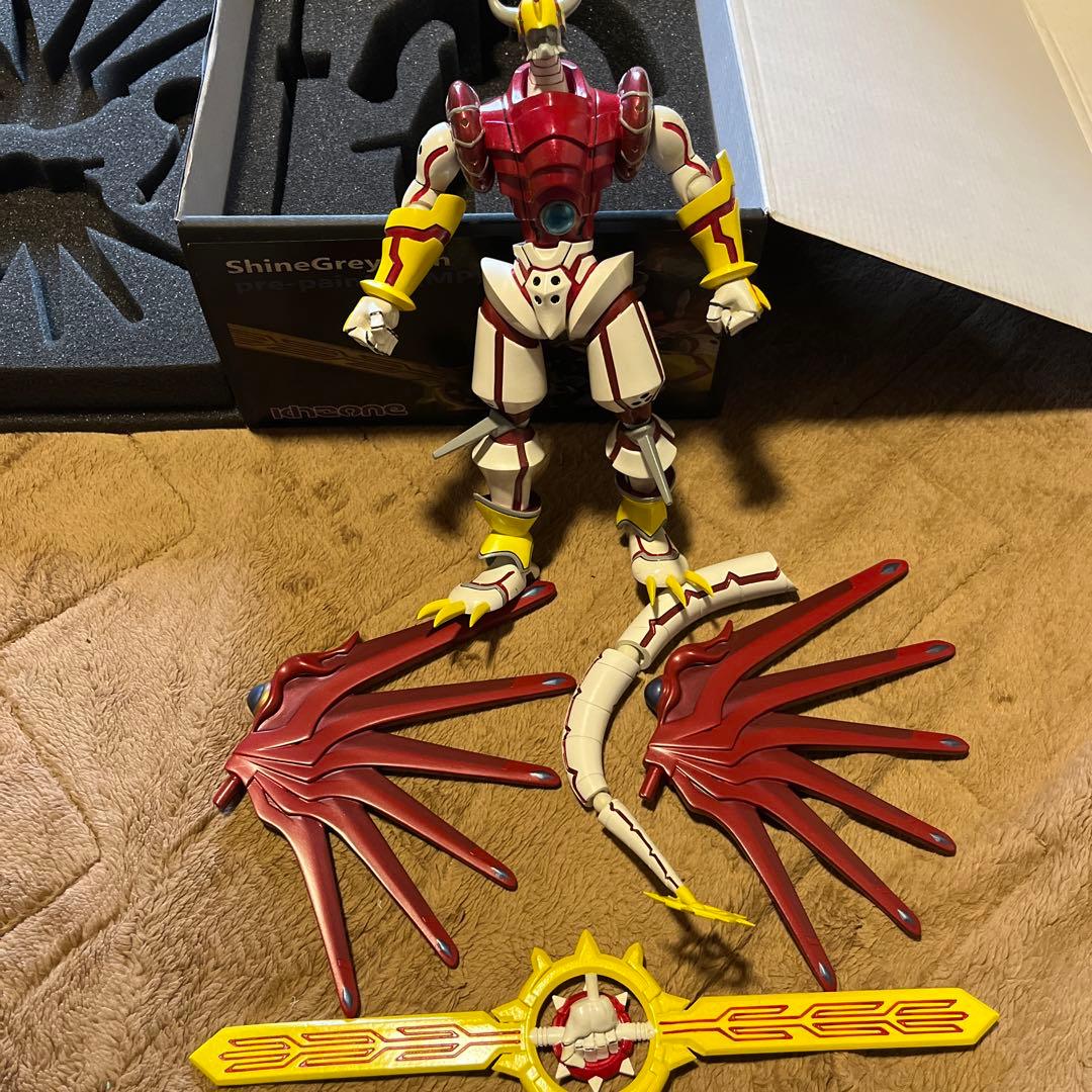 デジモンセイバーズ、ガレージキット、シャイングレイモン