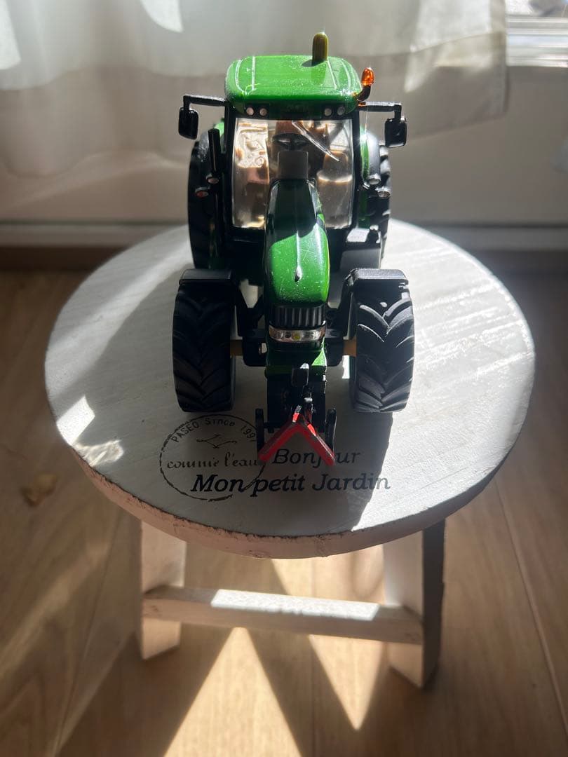 ジョンディア　JOHN DEERE トラクター　1/32 ミニカー　ジク　 牽引