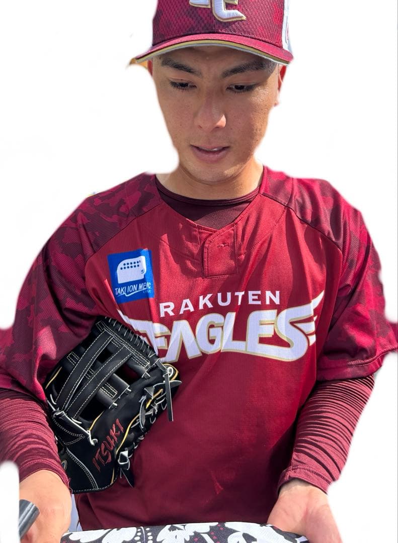 村林一輝　東北楽天ゴールデンイーグルス　春季キャンプ　ユニフォーム　直筆サイン