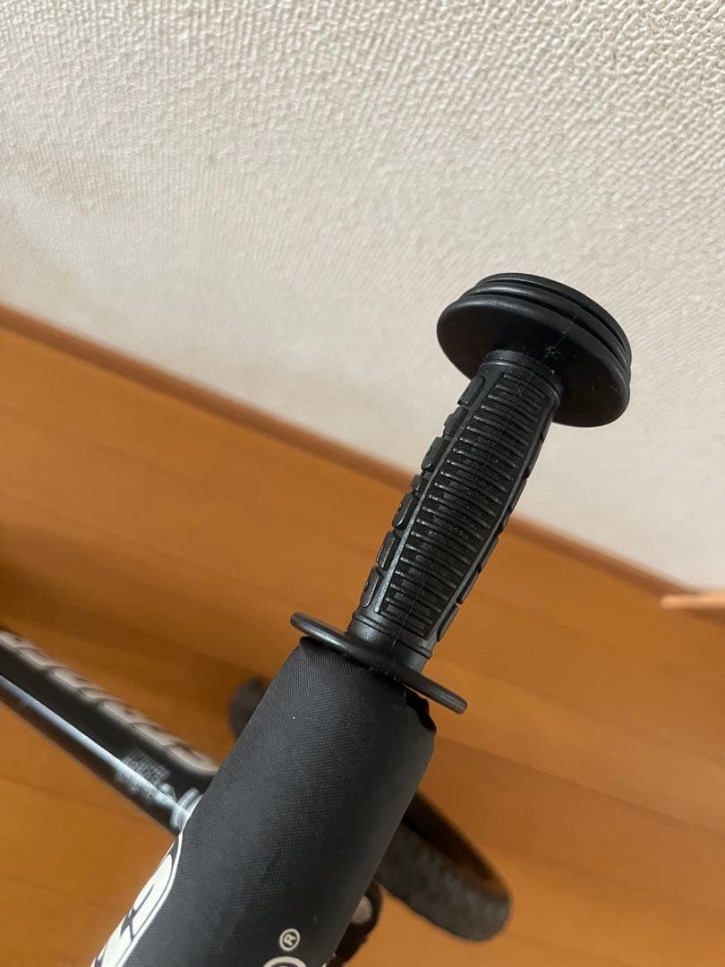 ストライダー スポーツモデル 12インチ ブラック 【日本正規品】美品