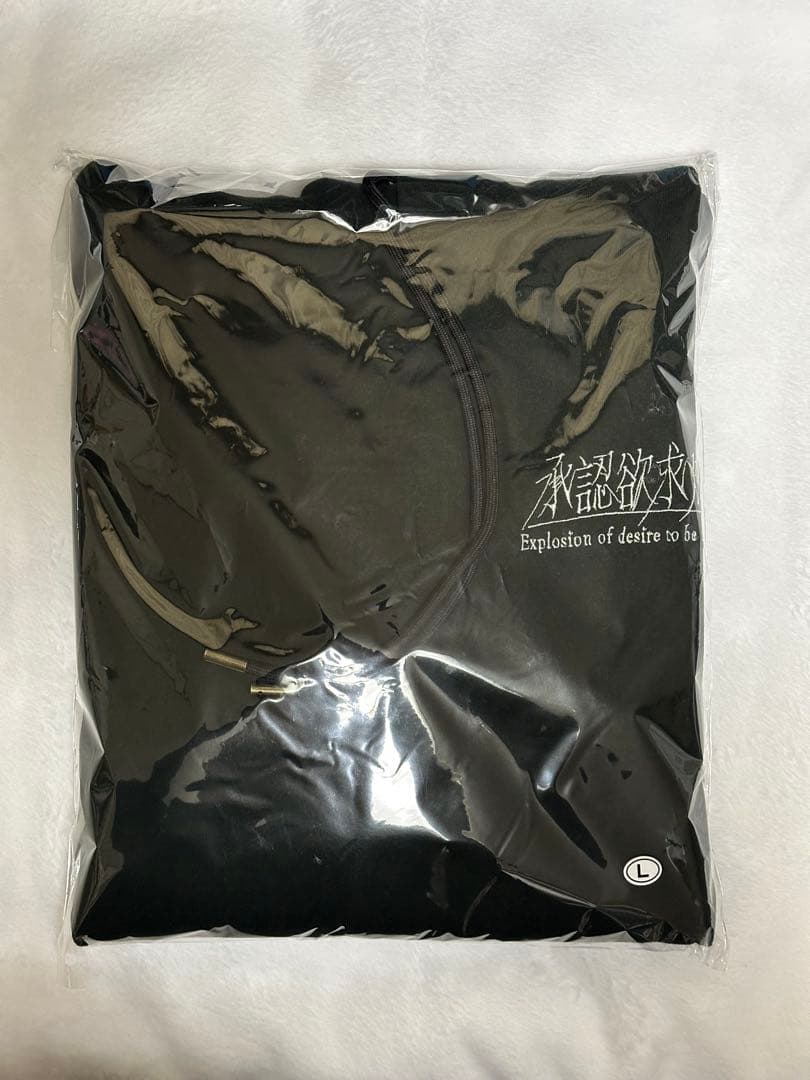 フーディー【Lサイズ】tuki. 承認欲求爆発