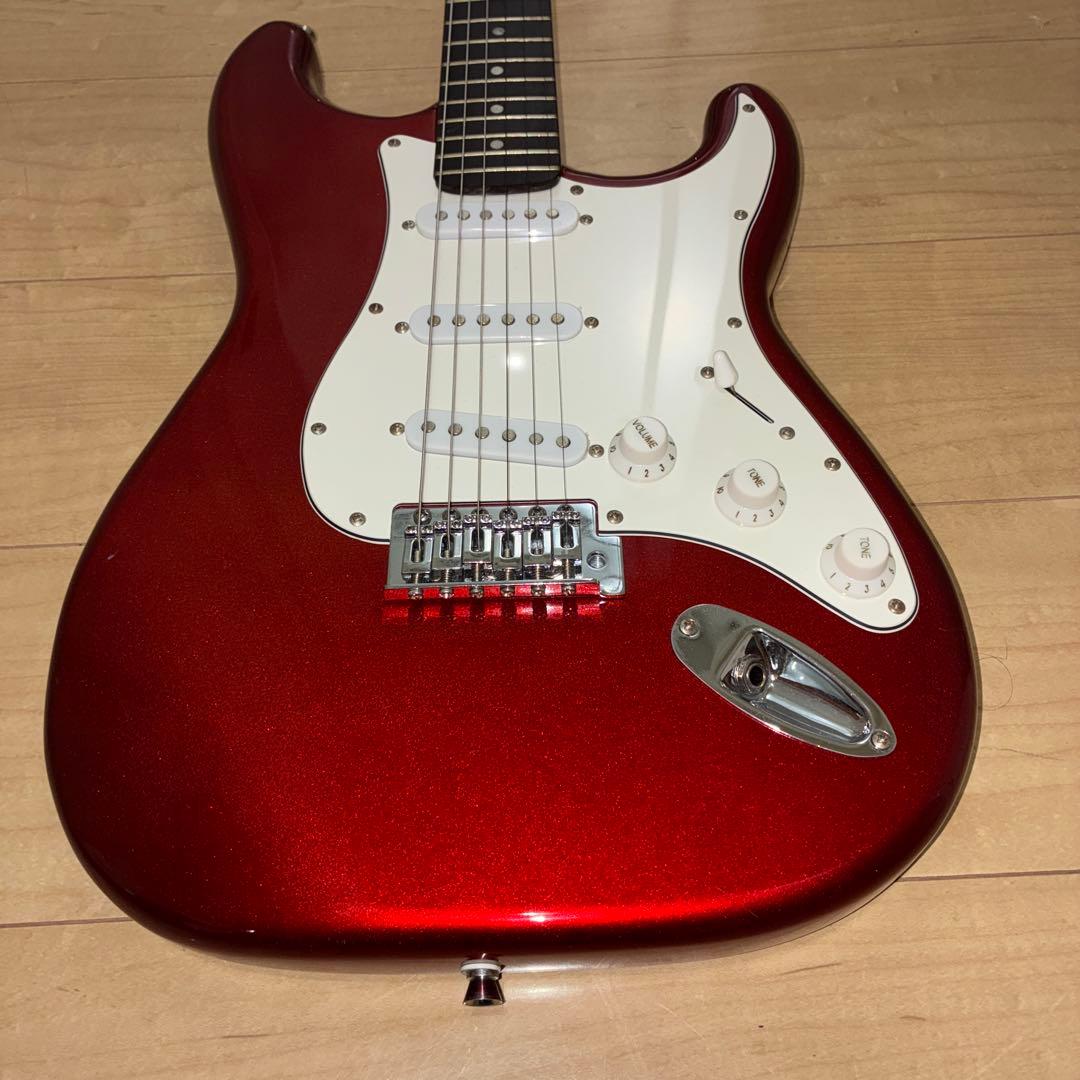 ラメ！調整済み！プレイテックのストラトキャスタータイプエレキギターです