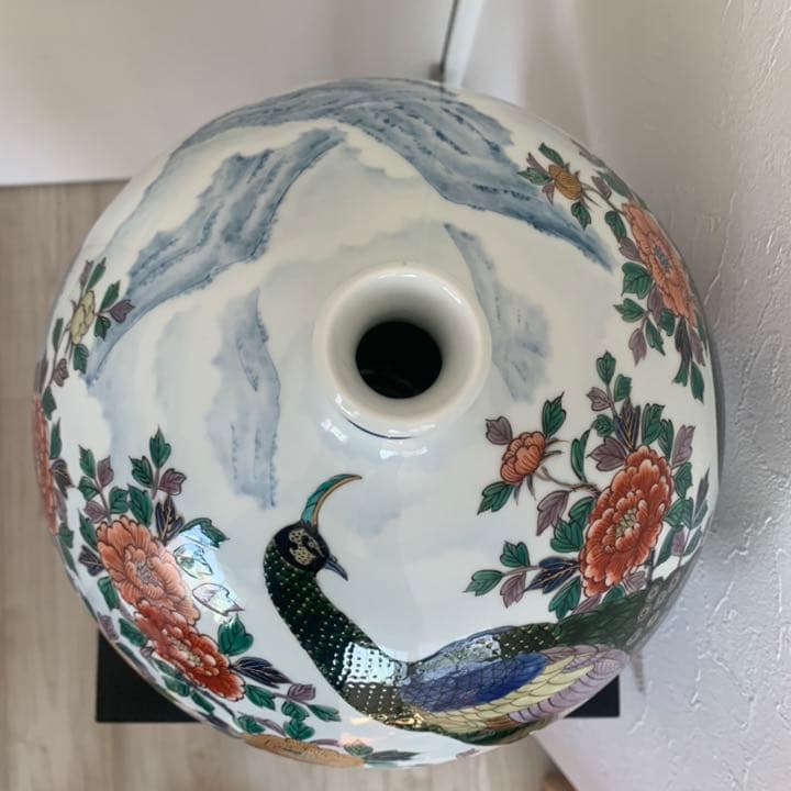玄輝陶房　有田焼 名匠　村上玄輝　作　孔雀絵　花瓶　壷　オブジェ