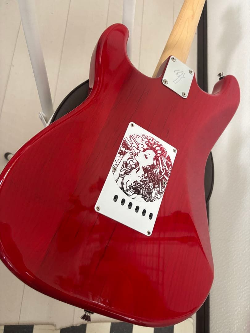 バーゲンハンター。fenderMIJ MAMI STRATOCASTER