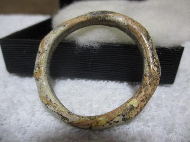 ローマングラス　リング　ケース付き  O31-3