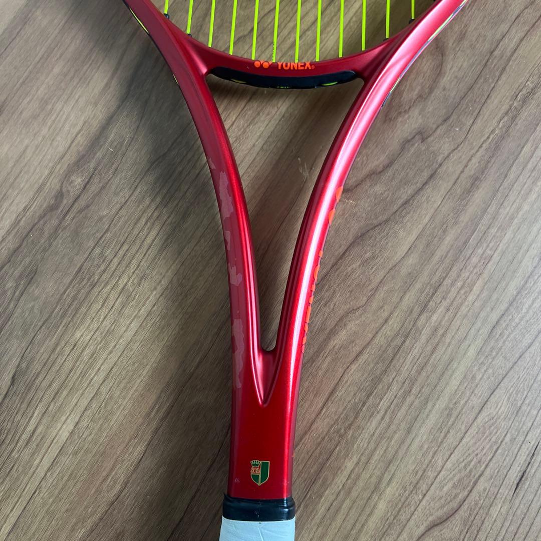 YONEX ジオブレイク70VS タンゴレッド　UL0