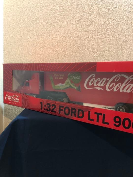 【限定1,000台】コカコーラ　トレーラー　ラジコン　フォード　1:32
