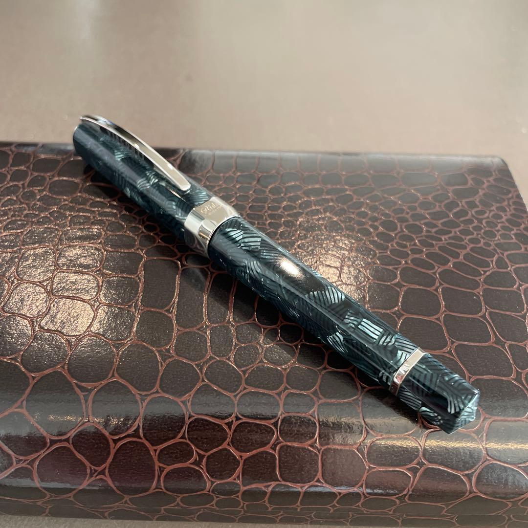 Visconti Opera 限定　Aida 万年筆　18k