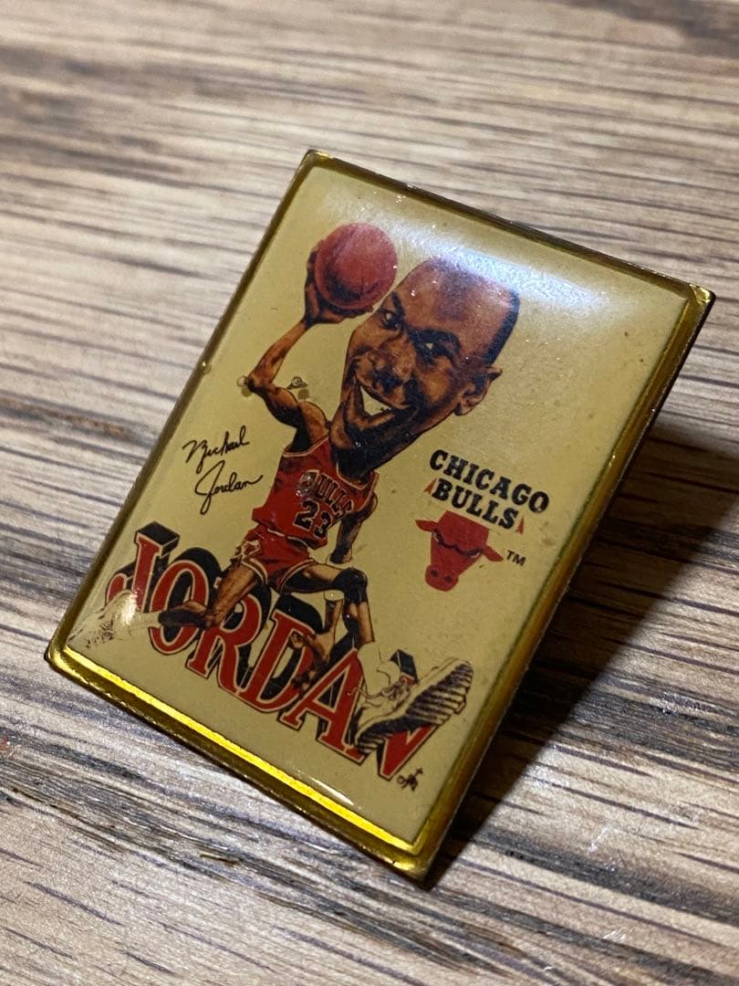 マイケル・ジョーダン シカゴ・ブルズ ピンバッジ アンティーク　ビンテージ