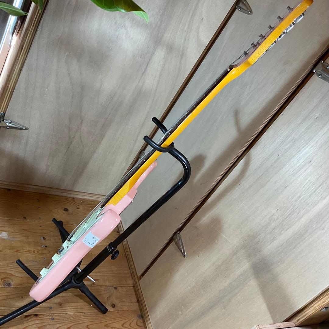 極美品！フェルナンデス エレキギター ストラトキャスター タイプ ピンク