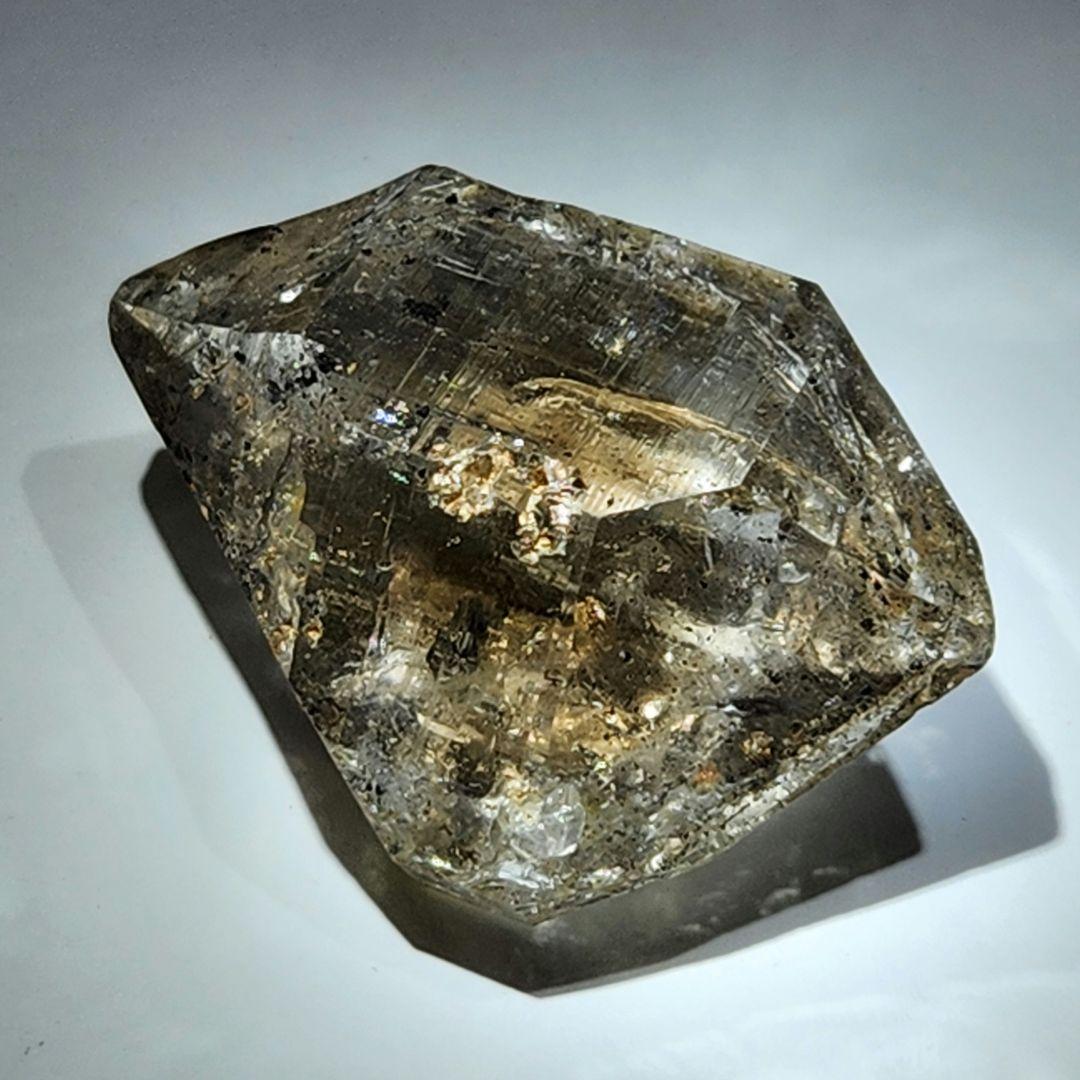 あふれる虹✨シャンパンカラー ハーキマーダイヤモンド 原石