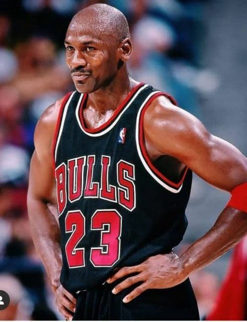 NBA マイケル・ジョーダン 4体セット