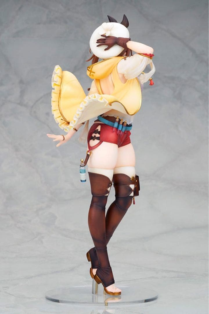 新品未開封　ライザ(ライザリン・シュタウト) 1/7 完成品フィギュア　アルター