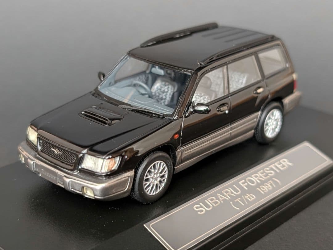 ハイストーリー 1/43 スバル フォレスター T/tb ブラックマイカ2トーン