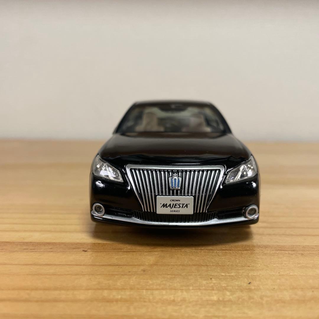 トヨタ　クラウン　マジェスタ　210系　カラーサンプル　プレシャスシルバー