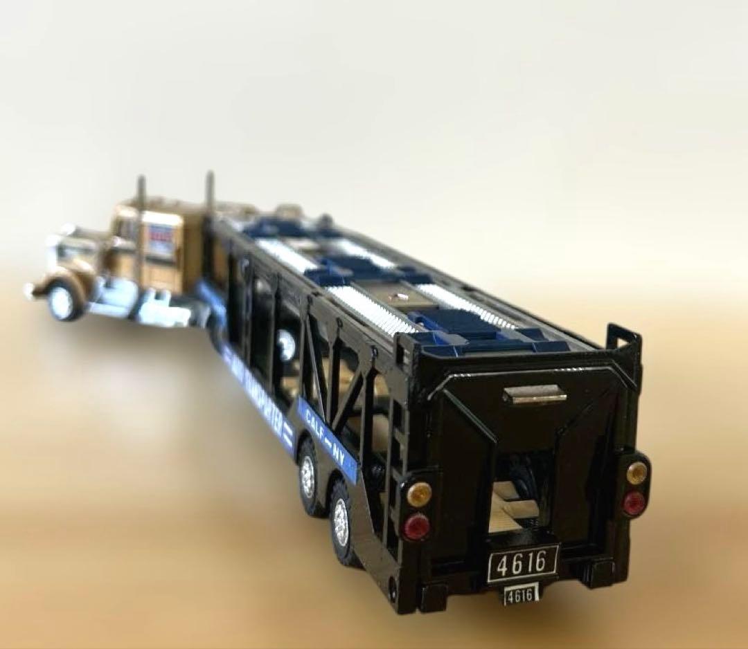 シンセイ爆走トラック群団、ケンウォースオートキャリア￼642