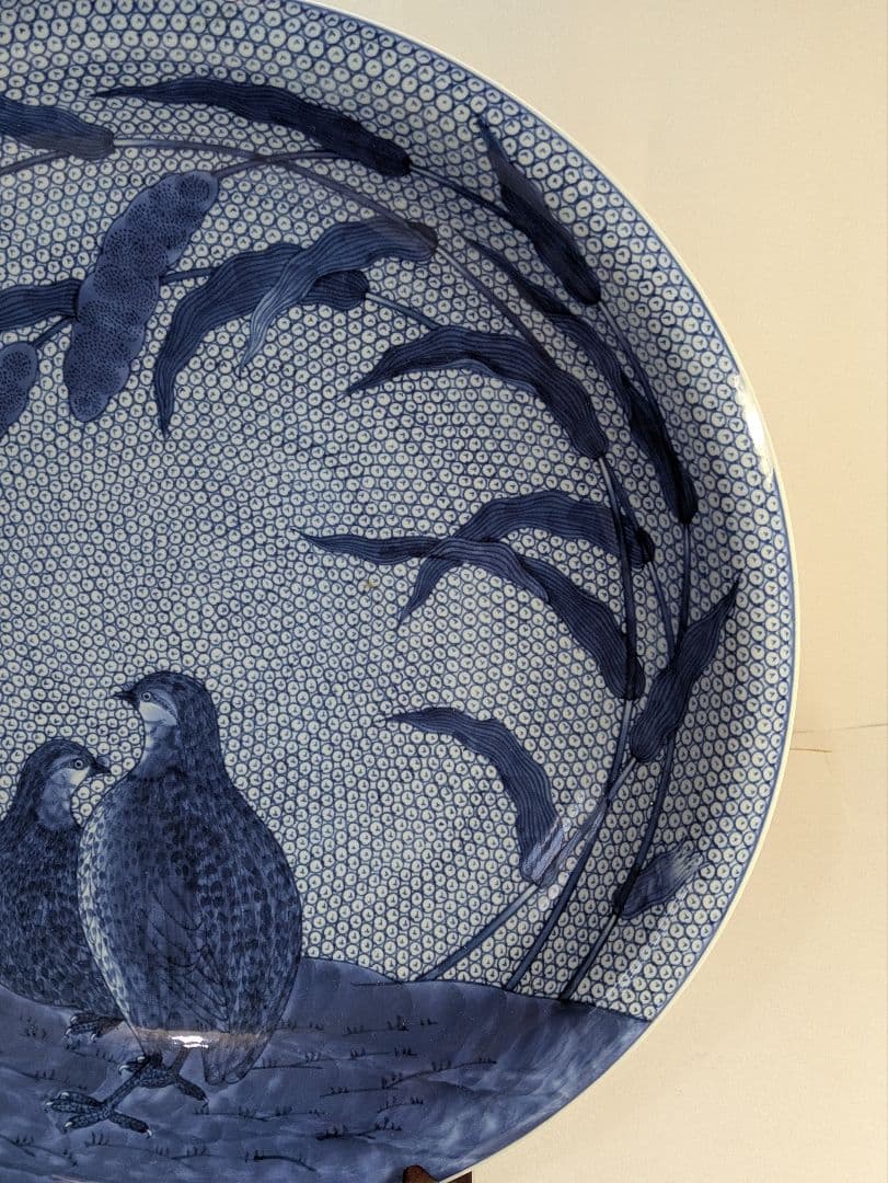 有田焼、　館林源右衛門窯、『染付粟鶉図大皿』、銘「源右衛門」有、皿立付、箱無