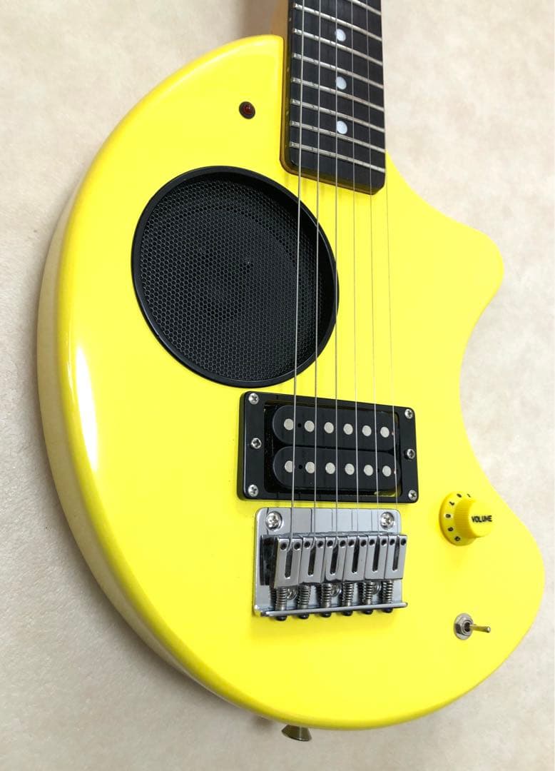 【超美品！！】ZO-3 イエロー アンプ内蔵ミニギター 専用ソフトケース付