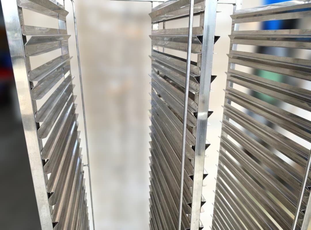 業務用ステンレス製ホテルパンラック 2列 15段 トレー30枚 キャスター付②