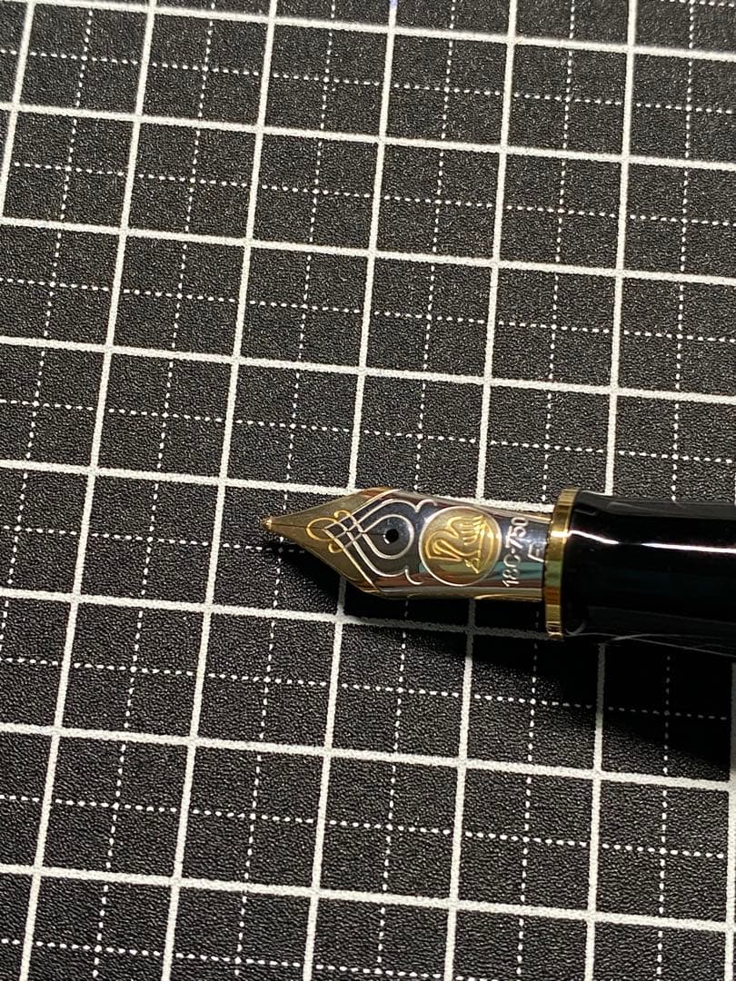 Pelikan Souveran M800 GRAND-PLACE 万年筆