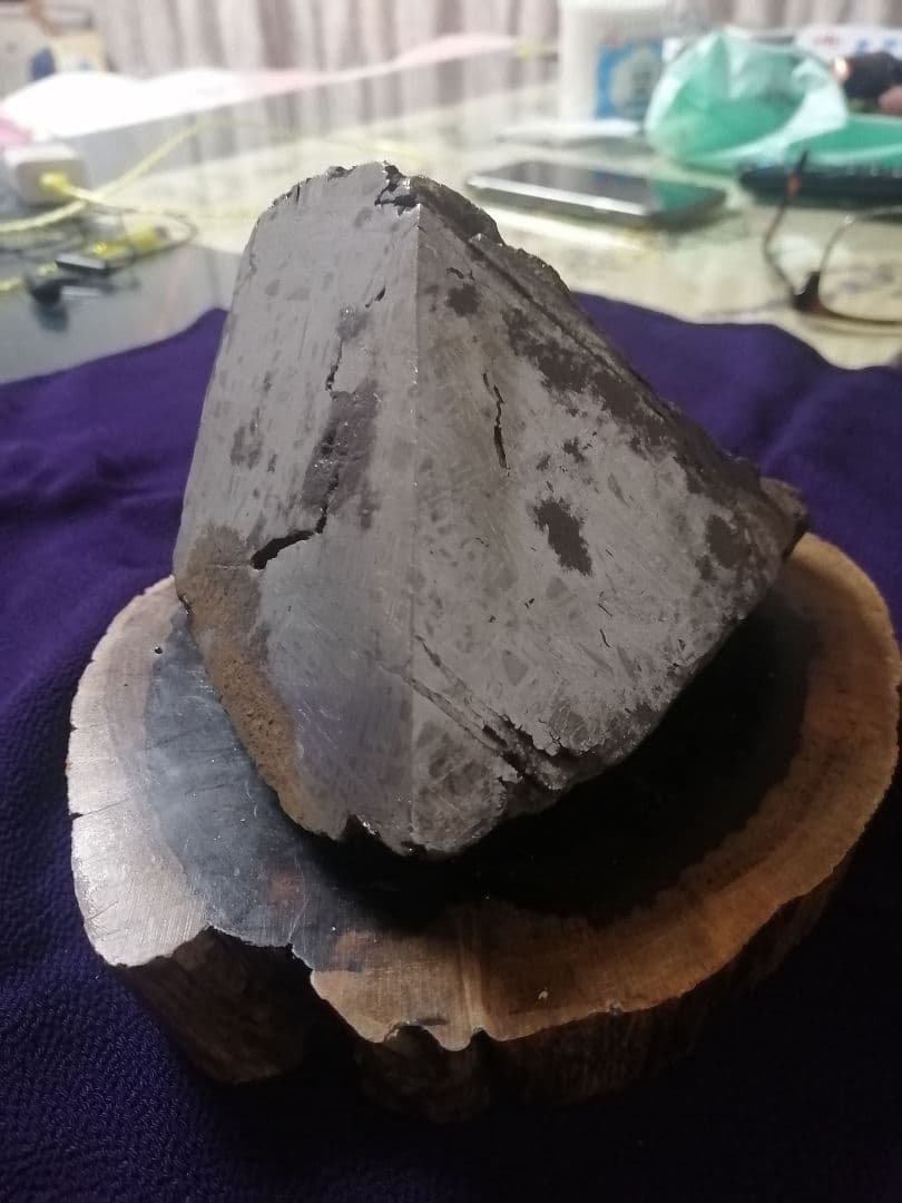 ★【ジャッキー】『超隕石』鉄隕石　隕石原石 1968g 隕石内部。