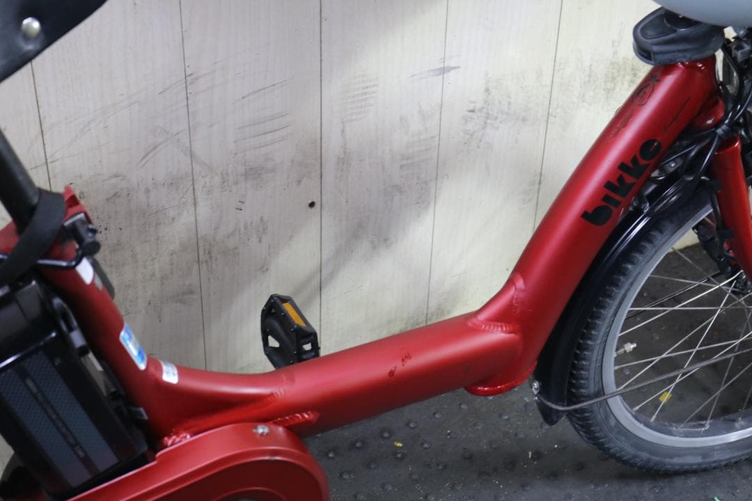 ブリヂストンBR0C49 ビッケPOLAR e 20型8.7AH 3段LED 赤