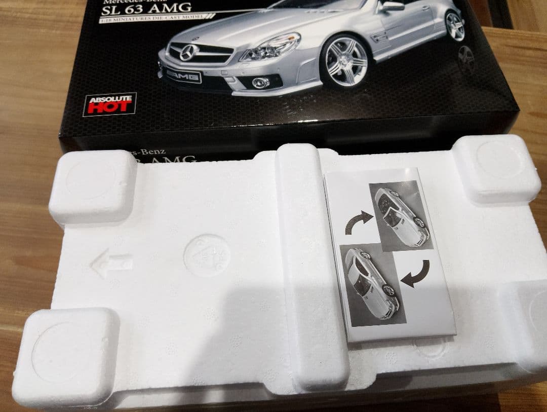 マック　1/18 メルセデスSL63 AMG R230　ミニカー　シルバー