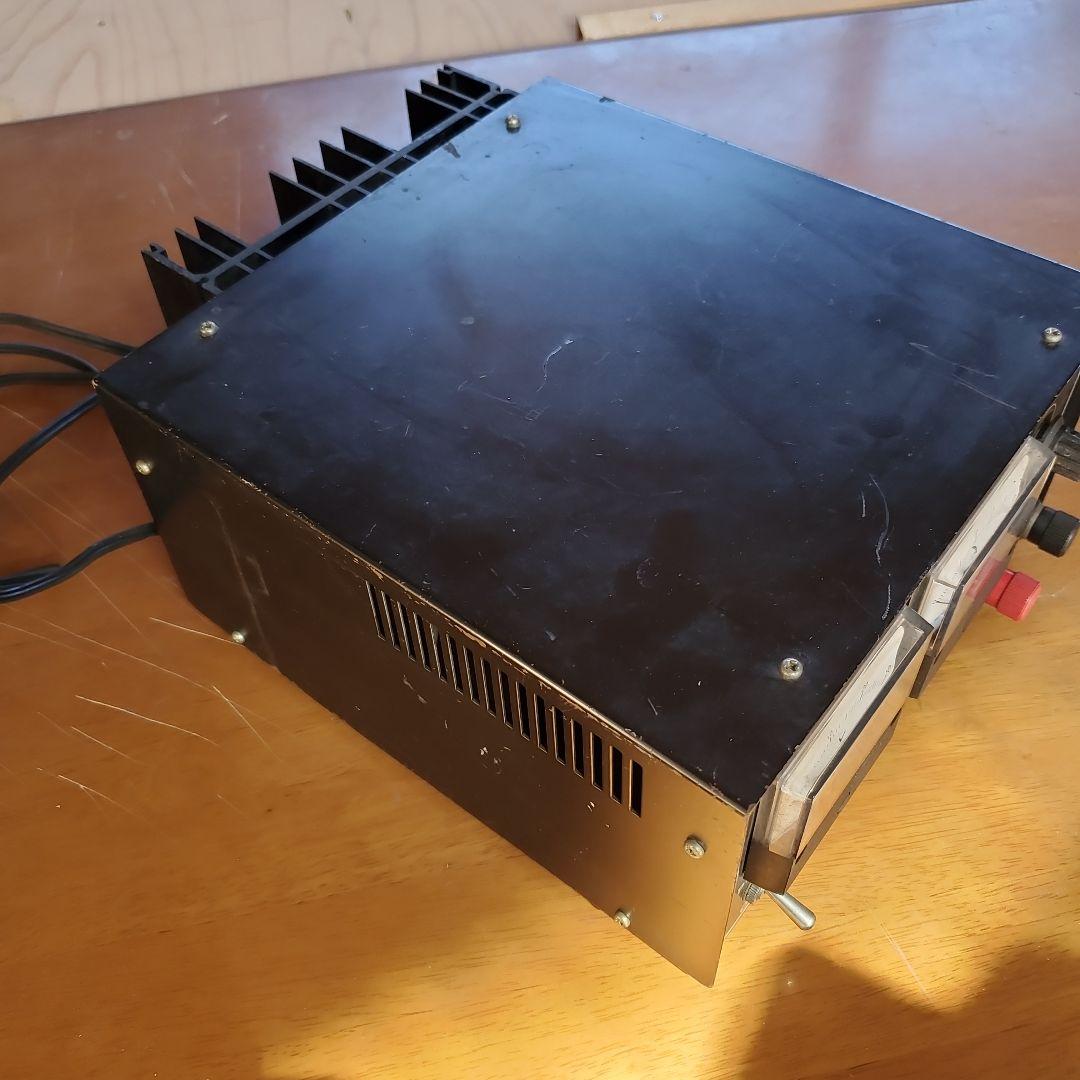 #直流安定電源　3005　DC０～30v　5A