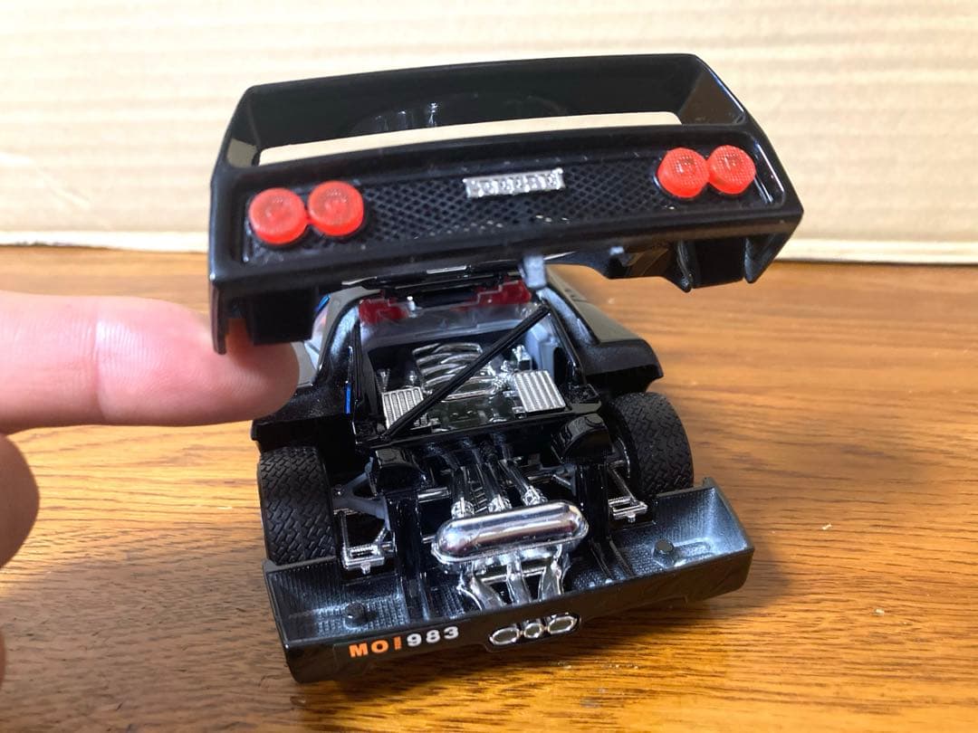 イタリア製 ブラゴ フェラーリ Ferrari F40 1/24 ミニカー