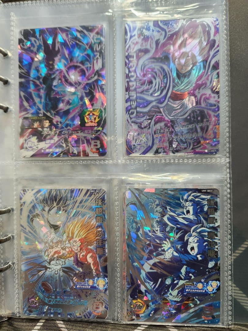 B.ドラゴンボールヒーローズまとめ売り。